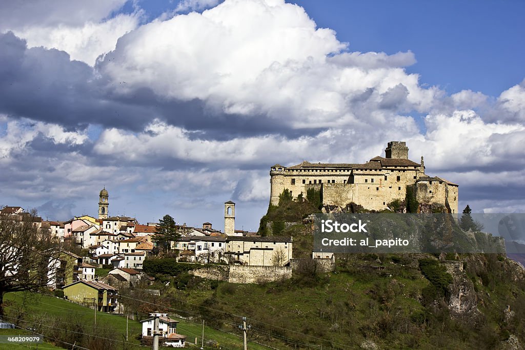 The castle of Bardi A panoramic view of the castle of bardi. Parma - Italy Stock Photo