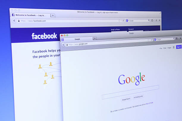 google and facebook website - google stockfoto's en -beelden