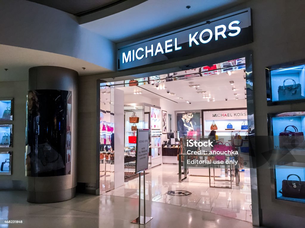 Michael Kors Store At Miami International Airport Stock Photo - Download  Image Now - Michael Kors - Designer Label, Michael Kors - Fashion Designer,  Fashion - iStock