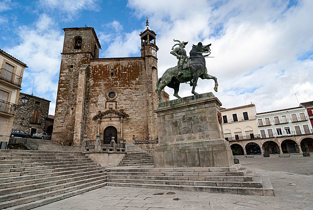 pies de trujillo, la humanidad de la unesco sitio, españa - caceres fotografías e imágenes de stock