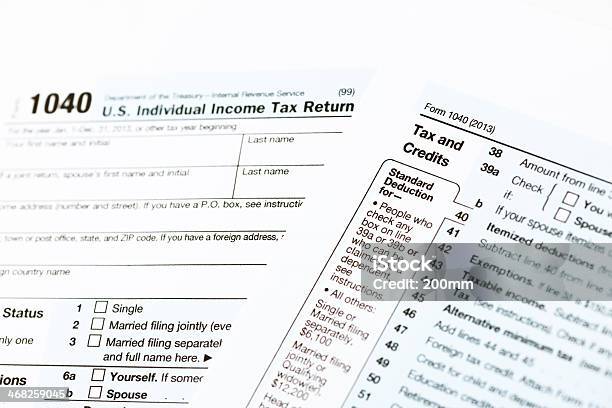 Tax Form Stock Photo - Download Image Now - 1040 Tax Form, Business, April