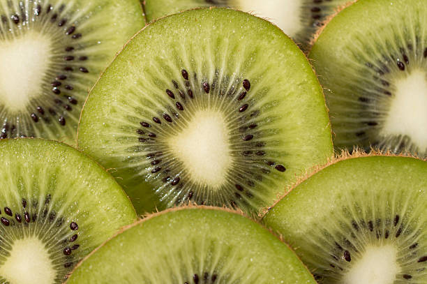 istock The kiwi slices 468272396