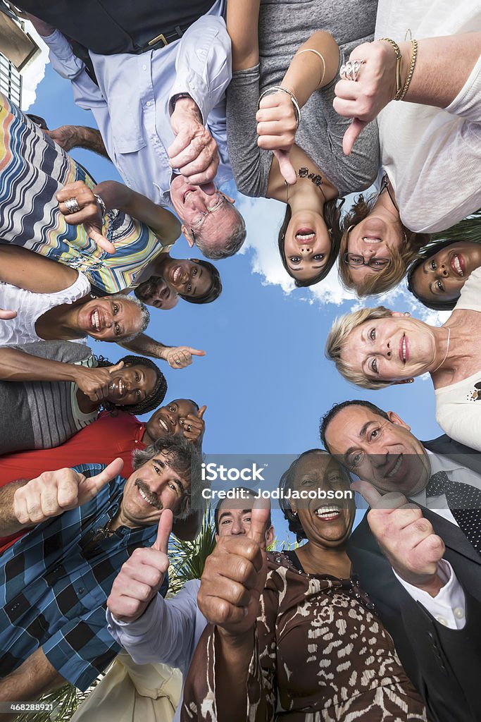 Diverse Grande gruppo di persone - Foto stock royalty-free di Adulto