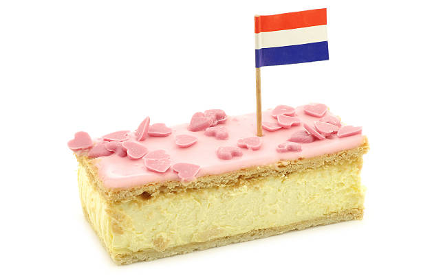 cucina tradizionale olandese pasticceria tompouce "chiama" - tompouce foto e immagini stock