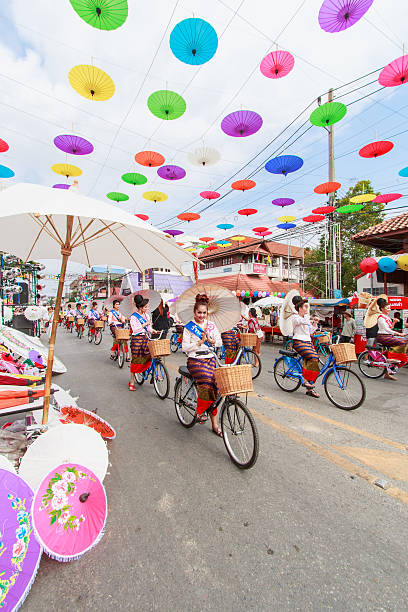 bosang ombrello festival tailandia - thai culture thailand painted image craft product foto e immagini stock