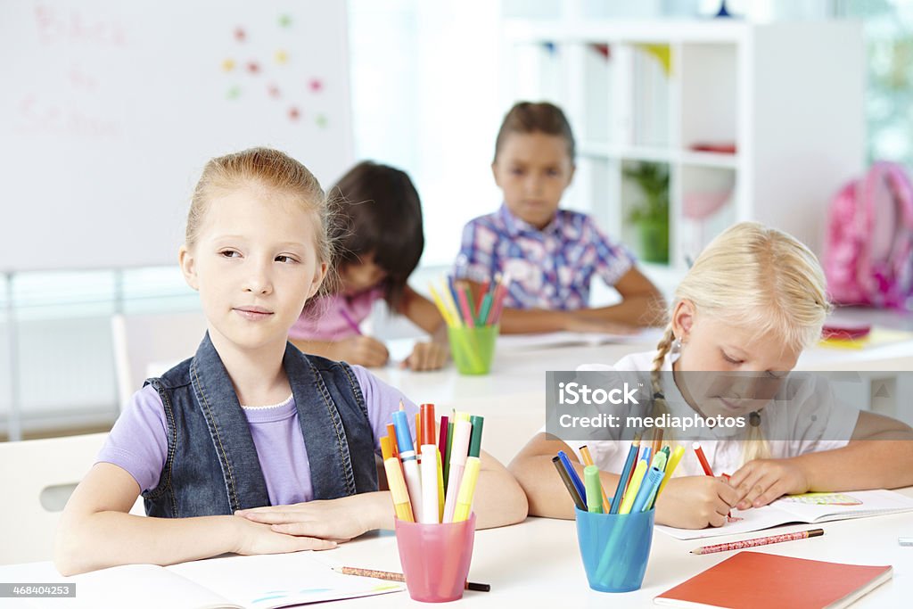 Mädchen im Unterricht - Lizenzfrei 8-9 Jahre Stock-Foto