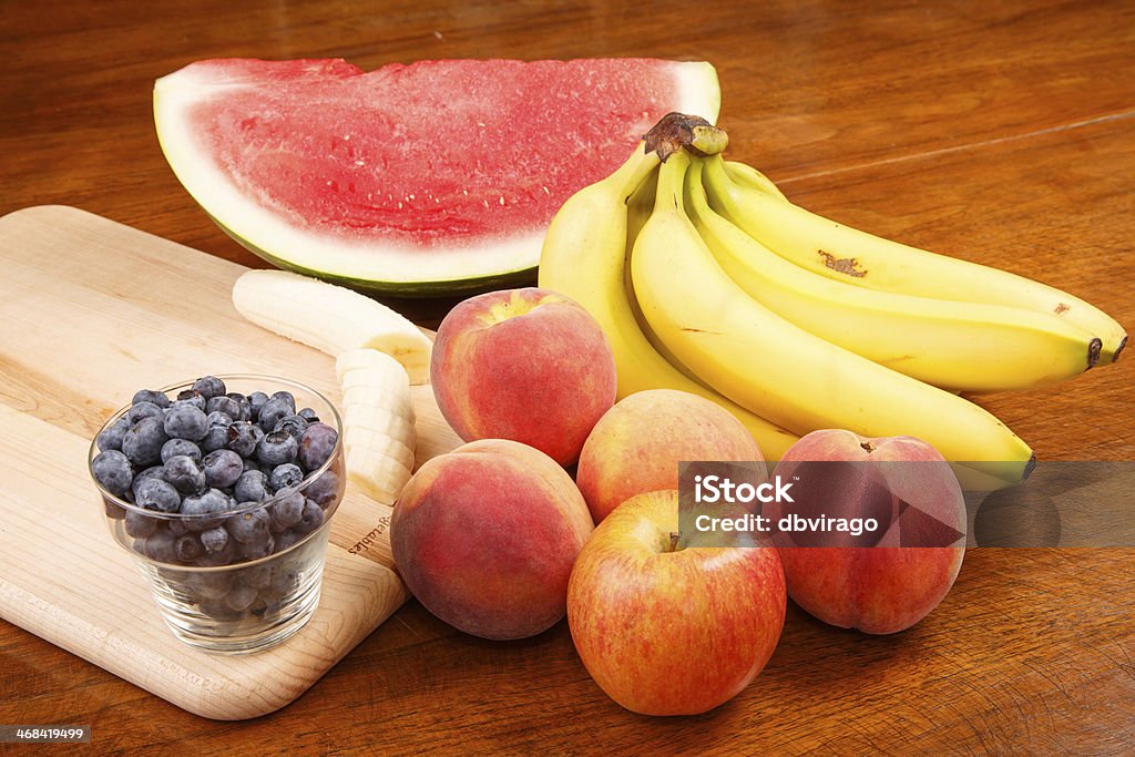 Ensemble et fruits sur une Table - Photo de Aliment libre de droits