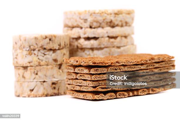 Composición De Galleta De Pan De Maíz Y Papas Fritas Foto de stock y más banco de imágenes de Alimento