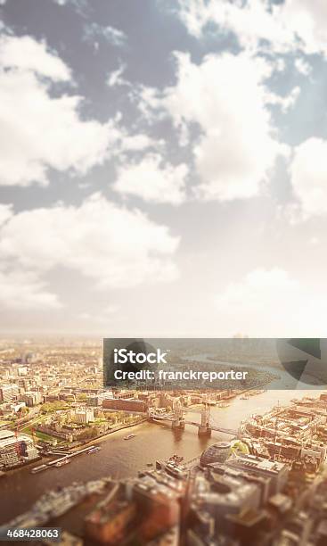 Foto de Vista Aérea De Londres e mais fotos de stock de Big Ben - Big Ben, Capitais internacionais, Casas do Parlamento - Cidade de Westminster