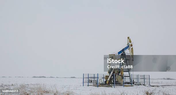 Obsługa Ropy Naftowej I Gazu Oraz - zdjęcia stockowe i więcej obrazów Benzyna - Benzyna, Bez ludzi, Biały
