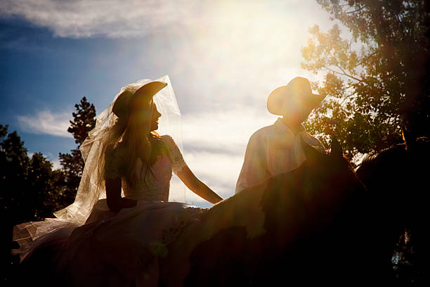 cowboy de mariage - western culture flash photos et images de collection