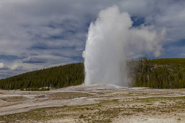 istock Old Faithful, Yellowstone 468469357