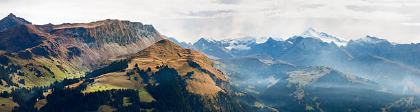 panorama de obersimmental y wildhorn cumbre con glaciar en suiza - wildhorn fotografías e imágenes de stock