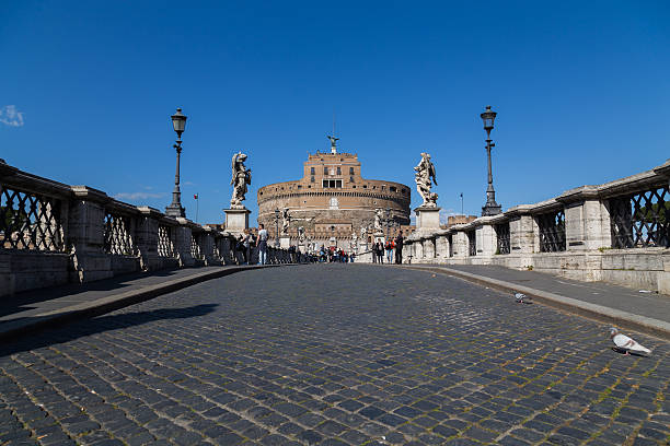 castel sant'angelo (zamek świętego anioła) - aelian bridge zdjęcia i obrazy z banku zdjęć