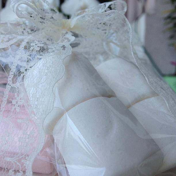 istock wedding favor 468515070