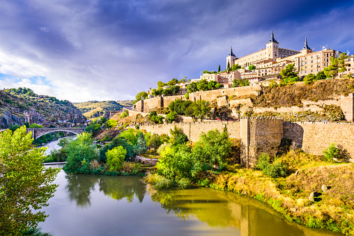 Toledo, España de los edificios de la ciudad antigua photo