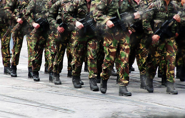 parata militare - paramilitary foto e immagini stock