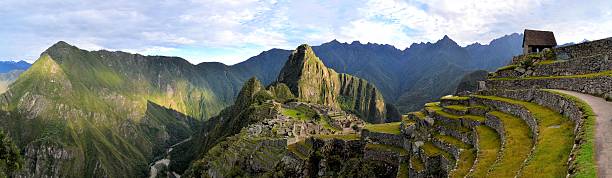 panorama di machu picchu, perduta città inca delle ande - machu picchu foto e immagini stock