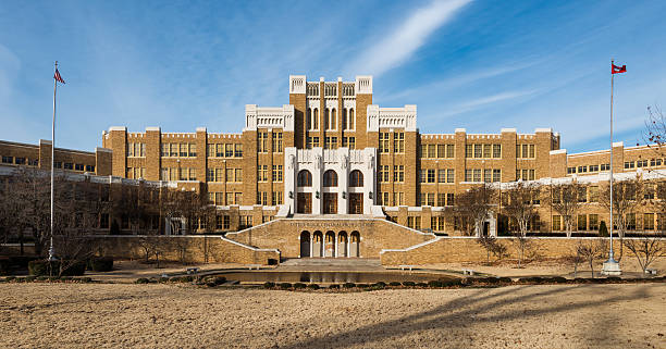 Little Rock Central High School Little Rock Central High School in Little Rock, Arkansas civil rights photos stock pictures, royalty-free photos & images