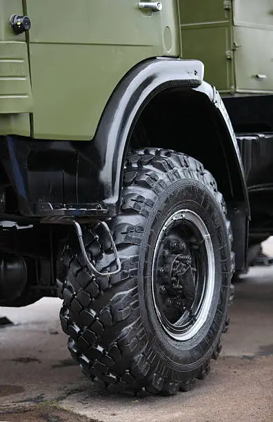 wheel all terrain military truck