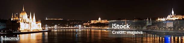 Photo libre de droit de Budapest De Nuit banque d'images et plus d'images libres de droit de Budapest - Budapest, Capitales internationales, Château royal de Buda
