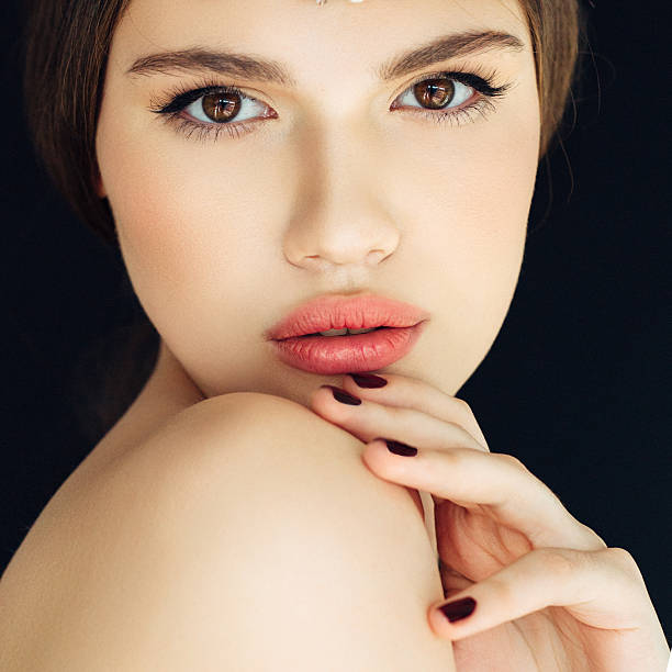 istock Beautiful girl against the wall 468631856