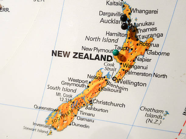 istock city pin on new zealand map 468652912