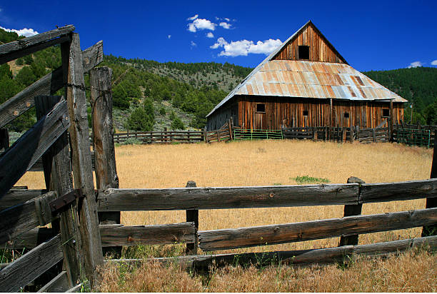 istock Rural Barn - California 468662048