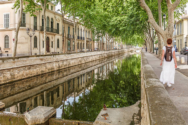 nîmes-франция - nimes стоковые фото и изображения