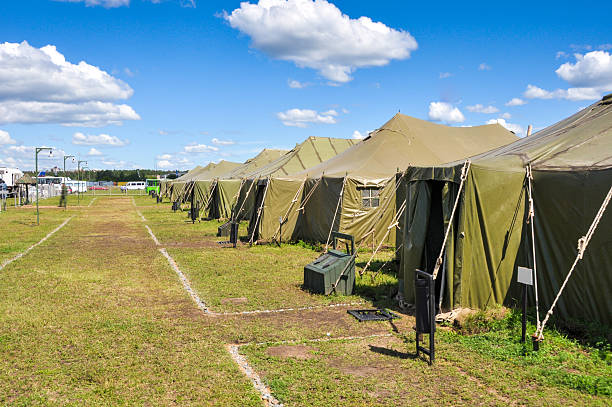 campo militare - barracks foto e immagini stock