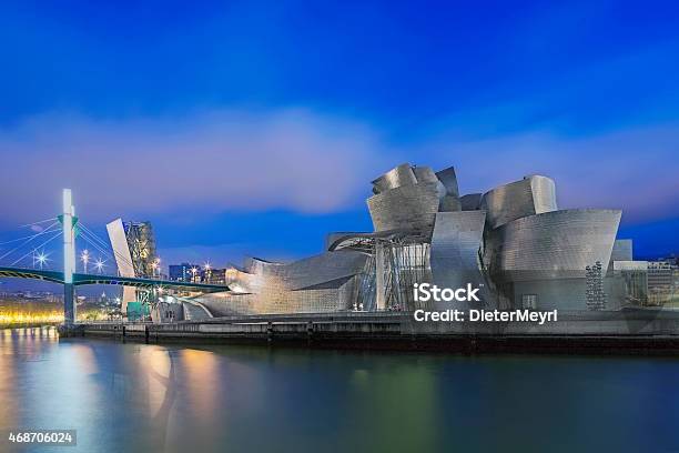 Guggenheim Museum Bilbao At Night Stock Photo - Download Image Now - Frank Gehry, Guggenheim Museum Bilbao, Bilbao