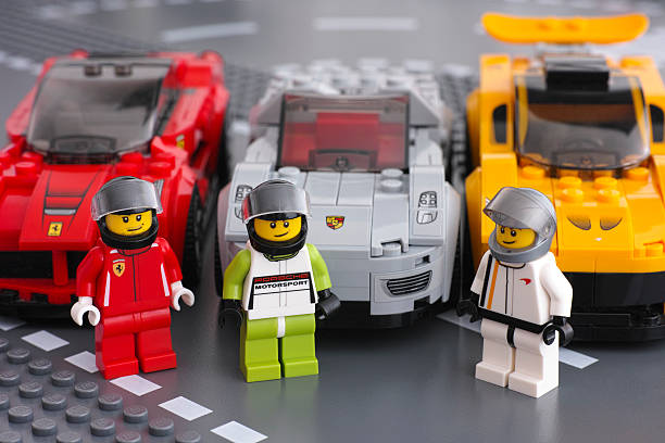 レゴドライバ minifigures 、レゴ高速チャンピオンズ、車 - formula one racing auto racing car sports race ストックフォトと画像