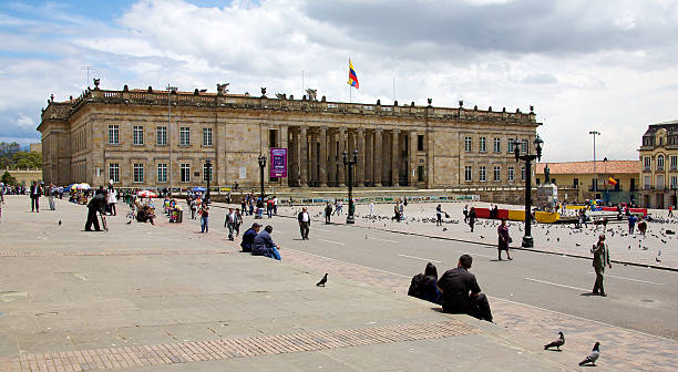 capitólio nacional de bogotá, colômbia - simon lake - fotografias e filmes do acervo