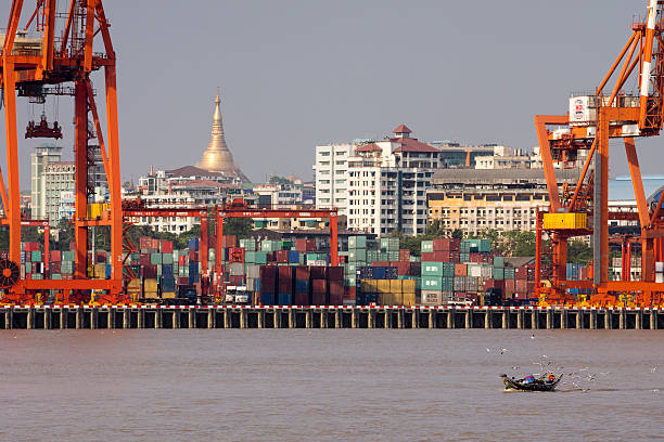 yangon harbour - yangon imagens e fotografias de stock