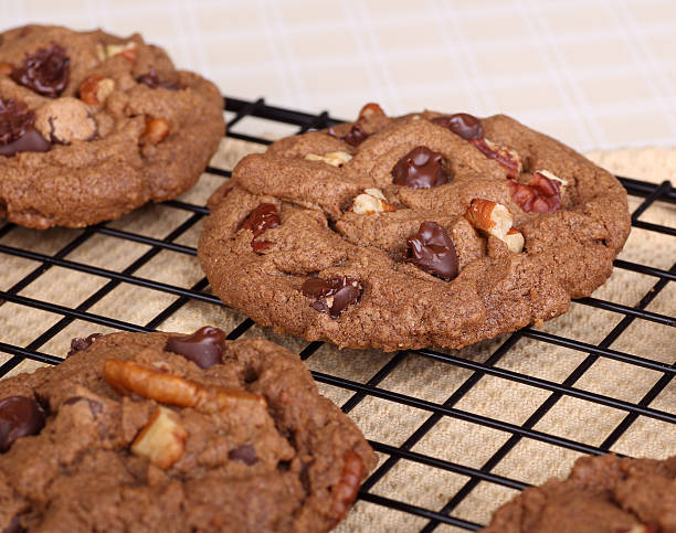 istock Cooling Chocolate Chip and Nut Cookies 468865235