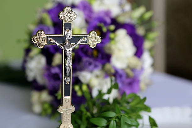 istock Wedding bouquet and cross to the blessing 468878291