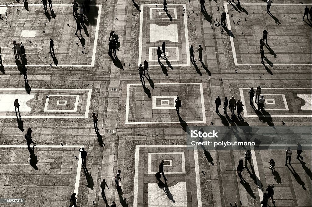 Silhouetten und Schatten in der Stadt und Umgebung - Lizenzfrei Soziologie Stock-Foto