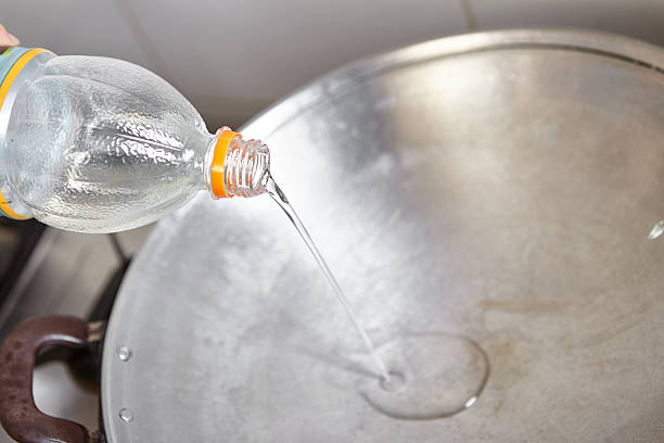 istock Pouring cooking oil 468956562