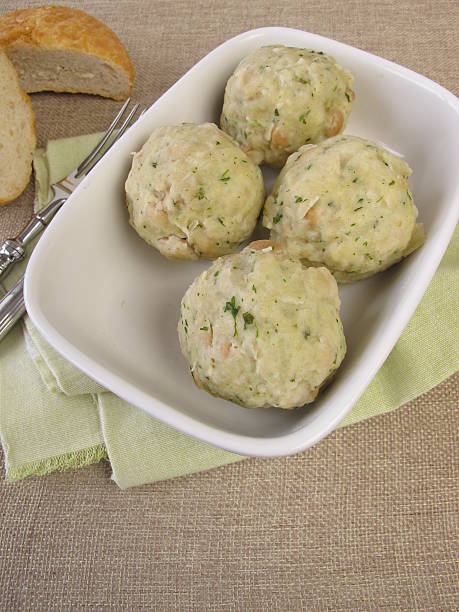 pão dumplings - festessen imagens e fotografias de stock