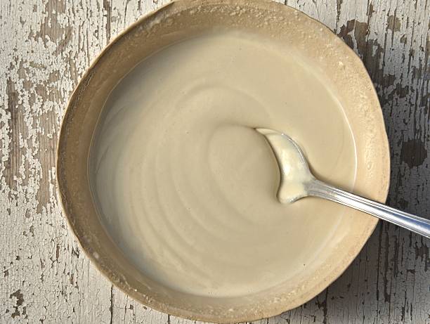 Tahini - foto de acervo