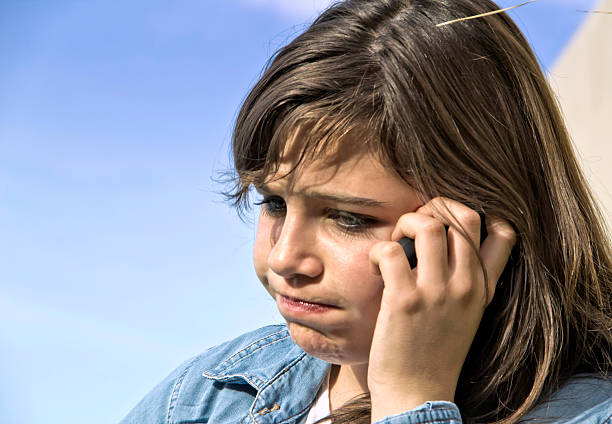 istock Teen with smartphone 468984372