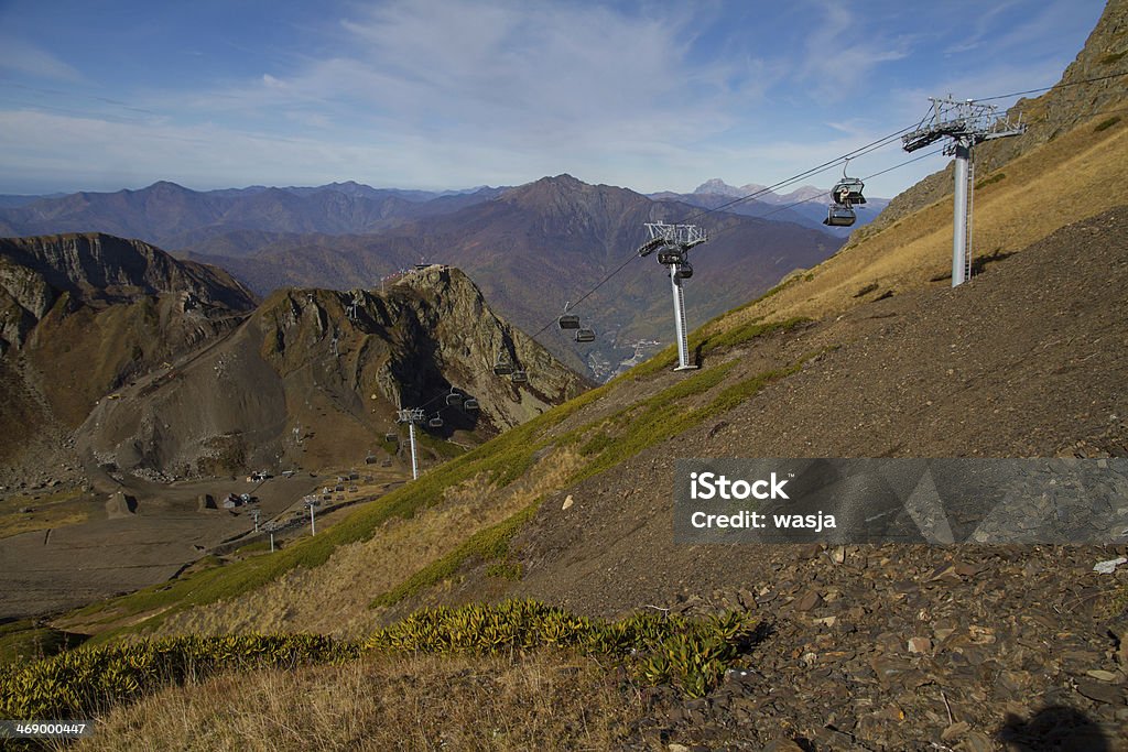 Montanhas de chairlift em Krasnaya Polyana - Royalty-free Ao Ar Livre Foto de stock