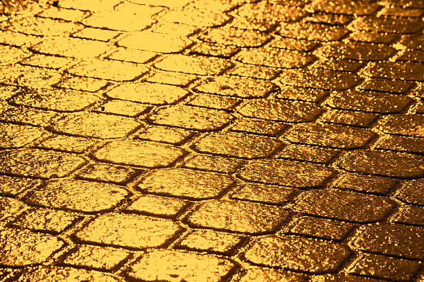 golden sposób - brick yellow road footpath zdjęcia i obrazy z banku zdjęć