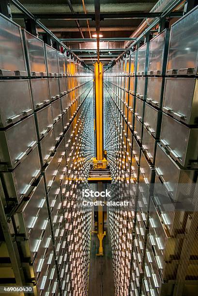 Automated Book Storage And Retrieval System Stock Photo - Download Image Now - Warehouse, Automatic, Automated