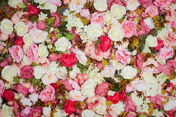 istock Pattern of fresh colorful roses 469062840