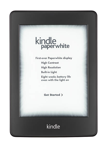 kindle paperwhite - kindle paperwhite photos et images de collection