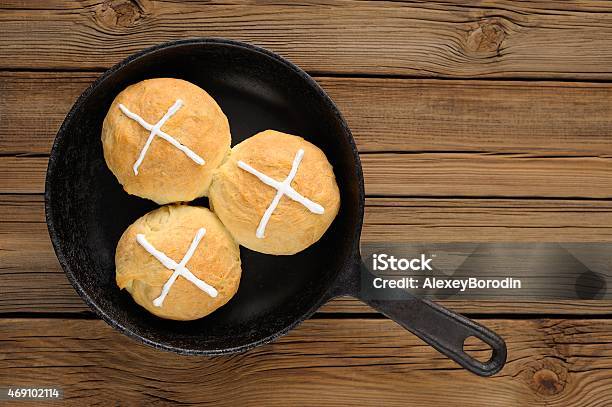 Hot Cross Buns In Cast Iron Skillet On Wooden Background Stock Photo - Download Image Now
