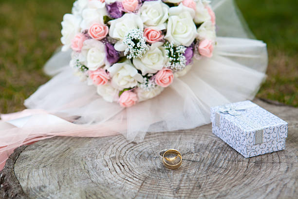 istock Wedding bouquet and rings with gift box. 469102751