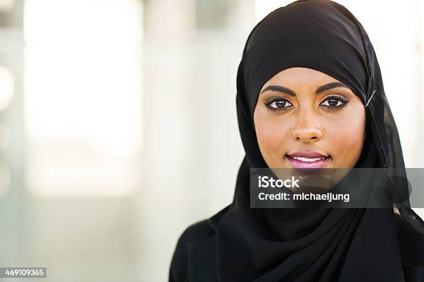 Muslimische Geschäftsfrau Stockfoto und mehr Bilder von Islam - Islam, Geschäftsfrau, Frauen