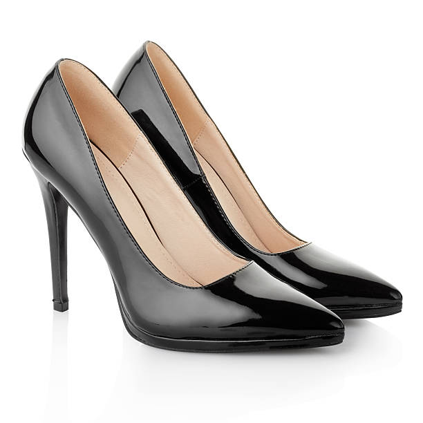 nero eleganti scarpe per donna - black heels foto e immagini stock